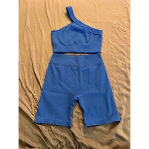 NEW NEVER WORN Amazon Brand Blue Ribbed Sports Bra Short Matching Set Medium